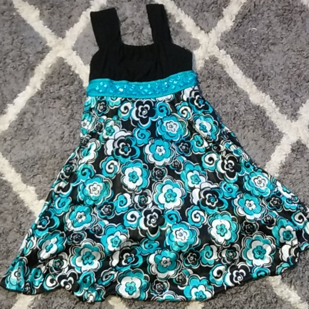 Girls size 12 formal dress